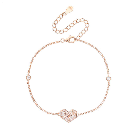 Rose gold bracelet with heart-shaped clasp on a white background
צמיד כסף 925 בציפוי זהב אדום