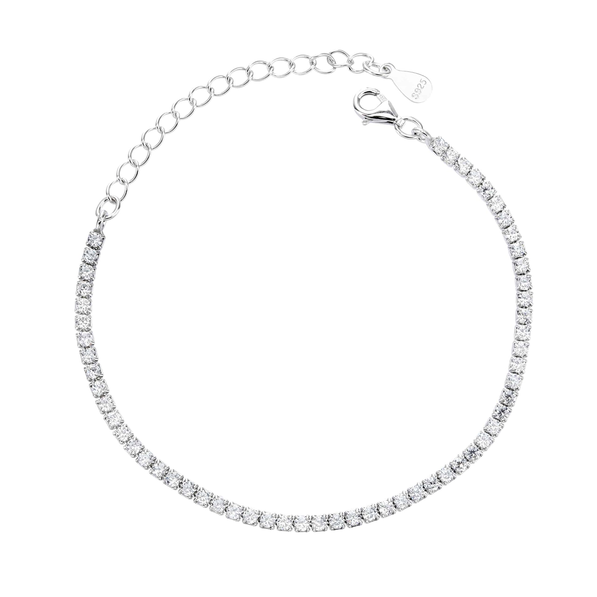 צמיד טניס כסף טהור 925
Silver bracelet with clear stones on a white background